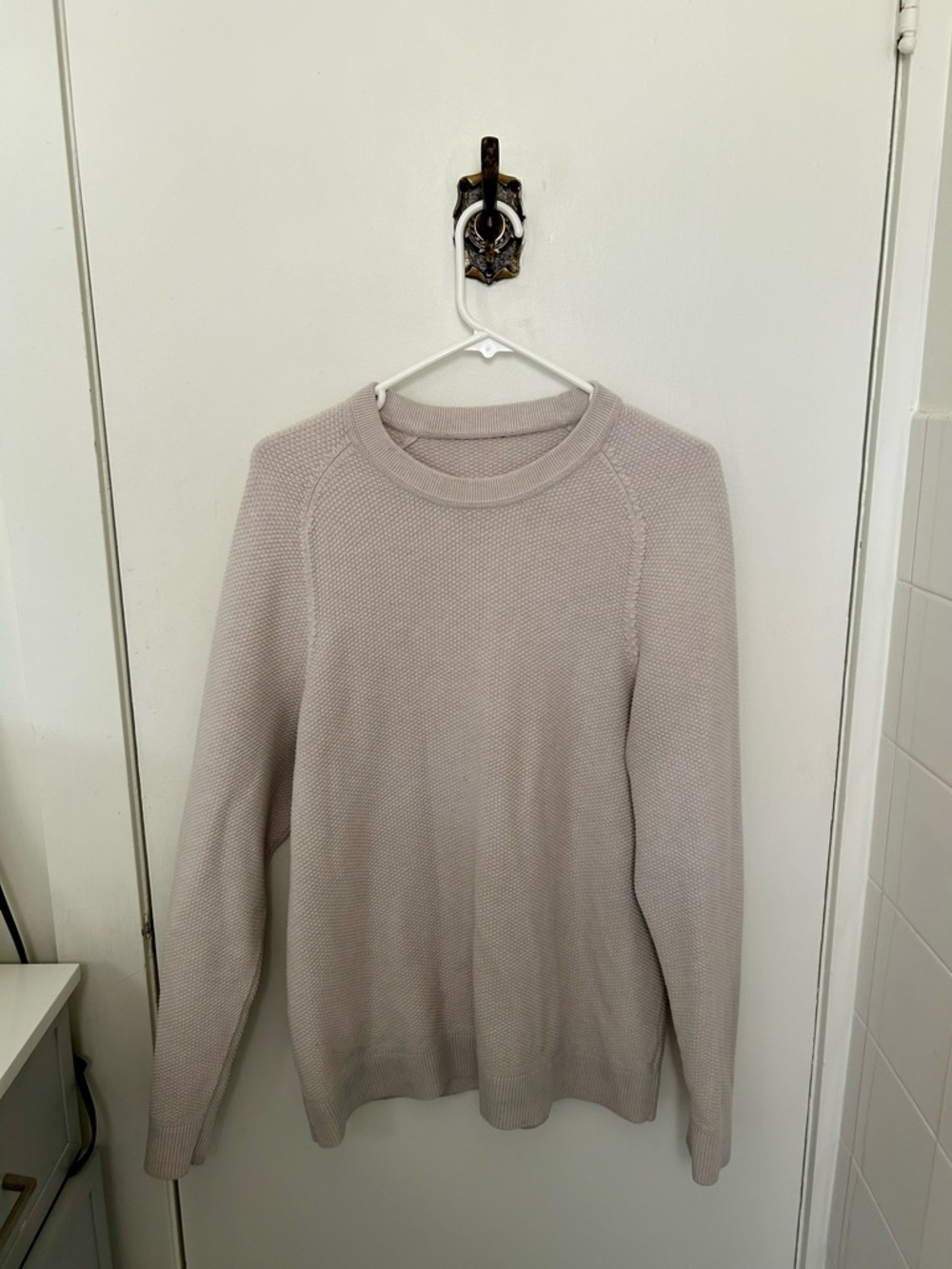 lululemon athletica Men's Crewneck Sweater in Light Taupe Size L